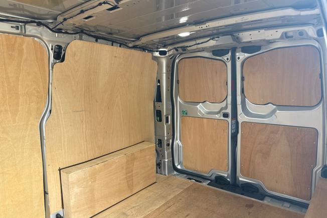 VOLKSWAGEN Transporter Photo 9