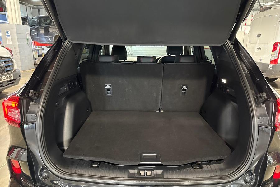 Ford Kuga Photo autoimg-5018e1a181938885c12888d1808a9c4b46f643af.jpg
