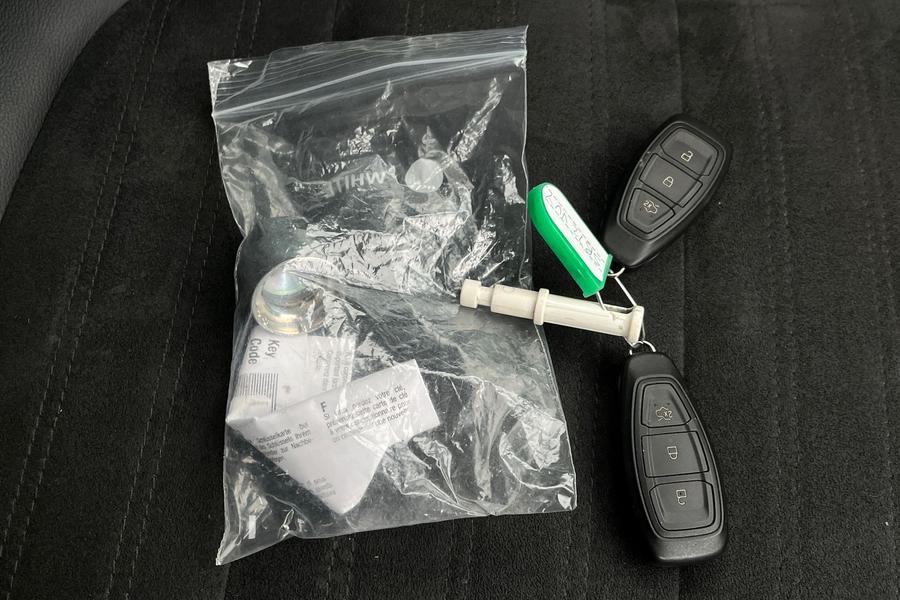 Ford Kuga Photo autoimg-501b8cfc66029309933cb0bb710e0b4bf537ad50.jpg