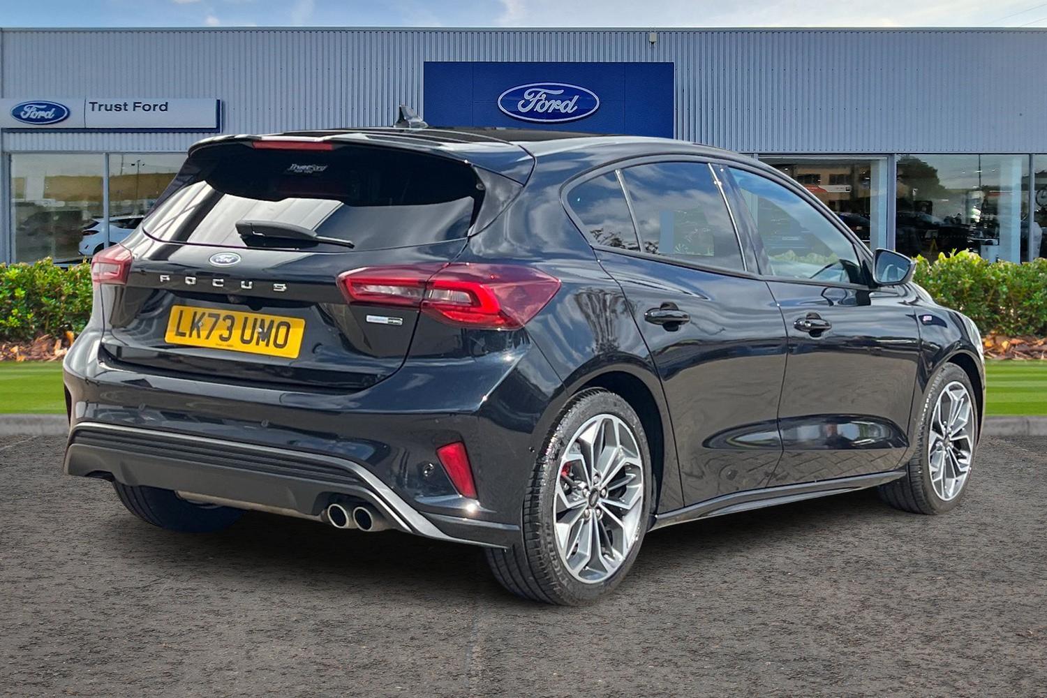 Ford FOCUS Photo 3