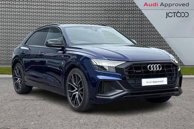 Audi Q8 Photo 1