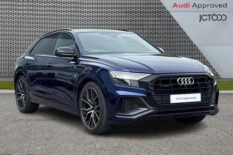 Used AUDI Q8