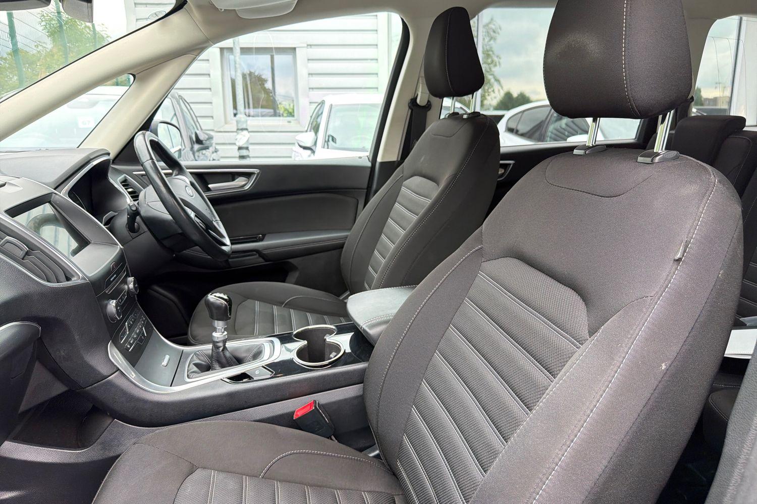 Ford GALAXY Photo 18