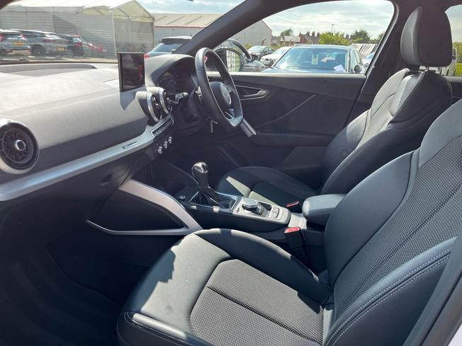 AUDI Q2 Photo 23