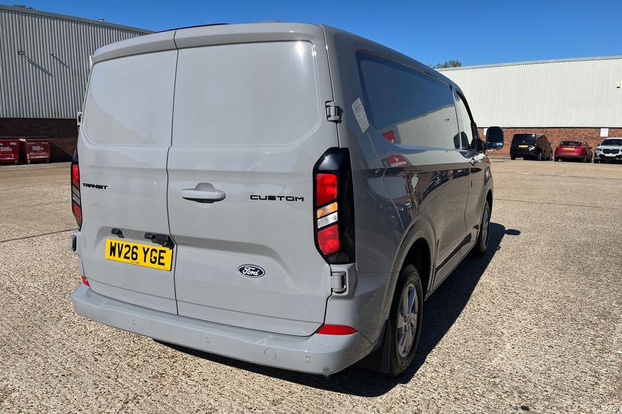 Ford TRANSIT CUSTOM Photo autoimg-5022ed3aa836efdd47d9d5028cc1fc1a91334c2d.jpg