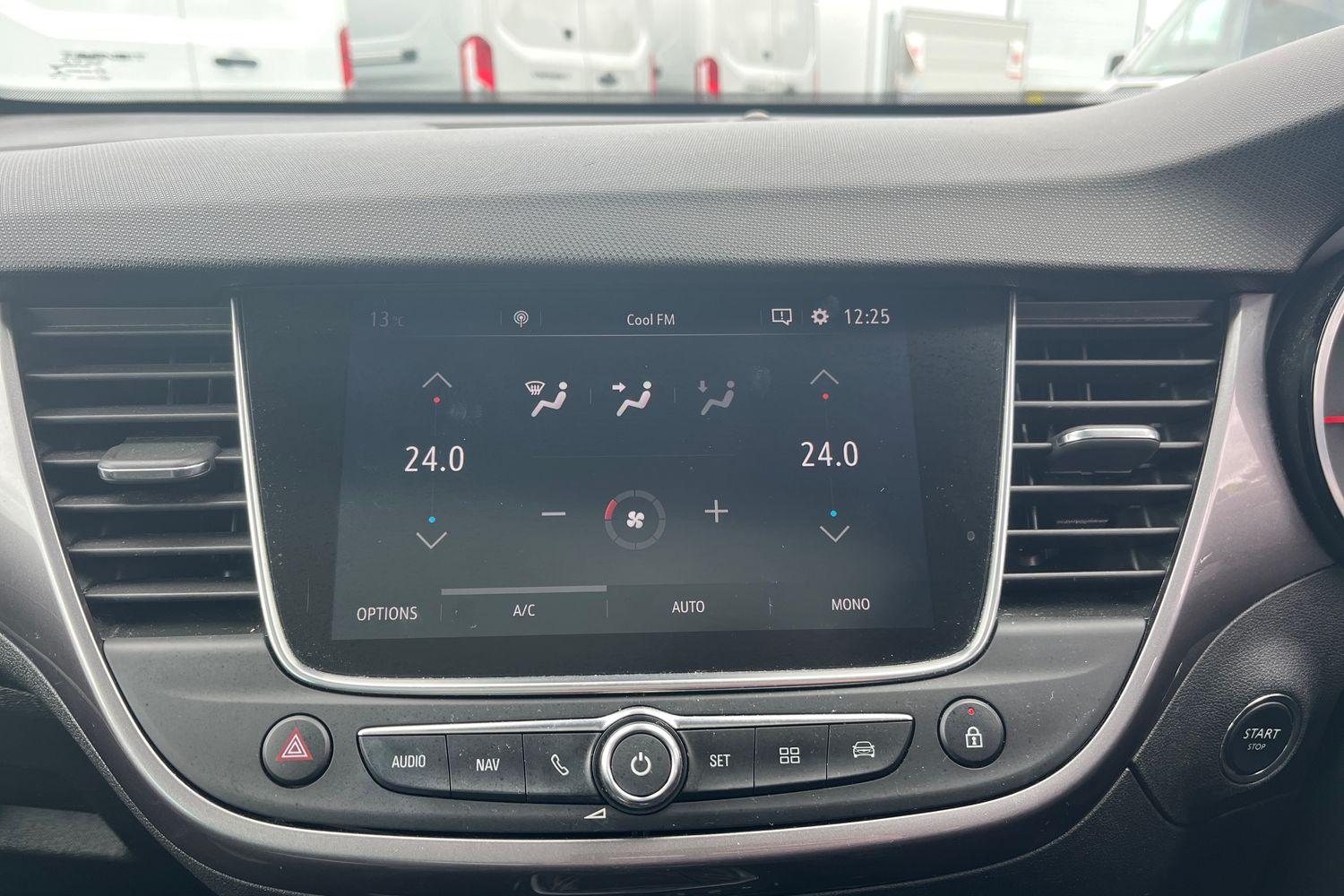 Vauxhall CROSSLAND X Photo 35