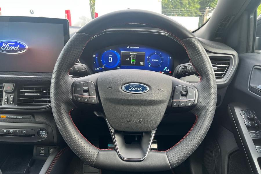 Ford FOCUS Photo autoimg-502327198cb8d6cff8ca0cb67010c4f128ce6721.jpg