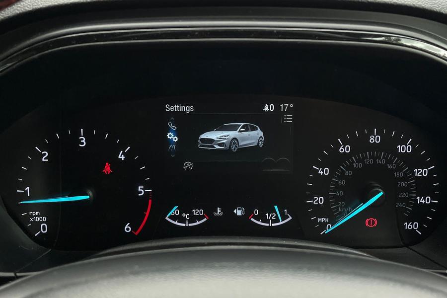 Ford Focus Photo autoimg-50232c725434c981f86a9c5efdf88a7f2fa8a21e.jpg