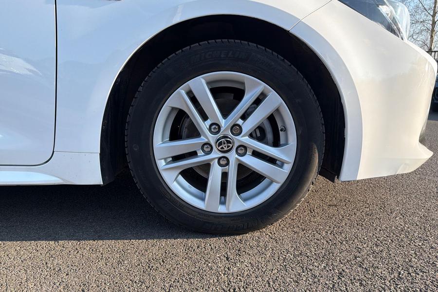 Toyota COROLLA Photo autoimg-50244d3eed565c3617f68865fc0eb5743070859f.jpg