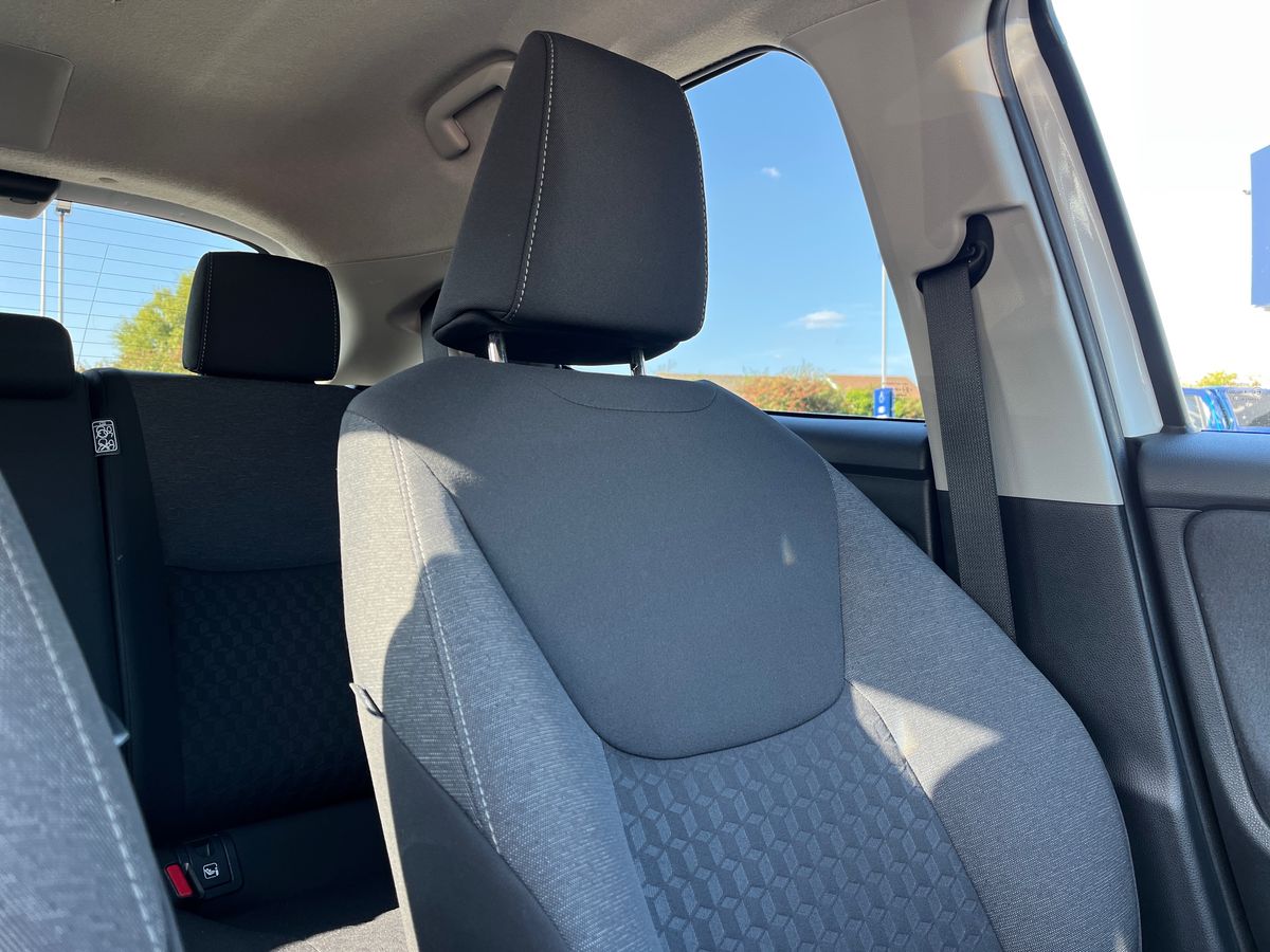 Toyota Yaris Photo 31