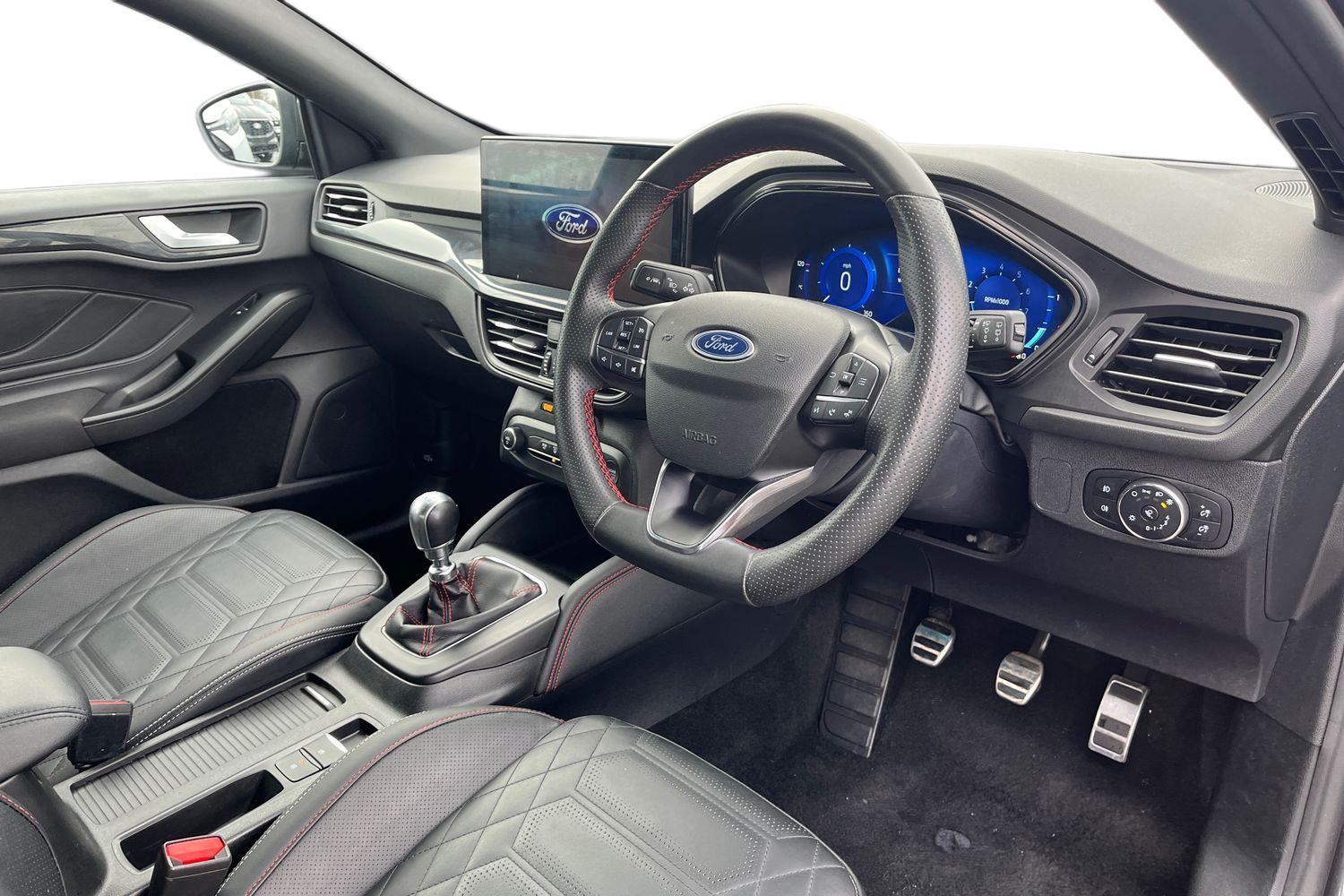 Ford FOCUS Photo 8