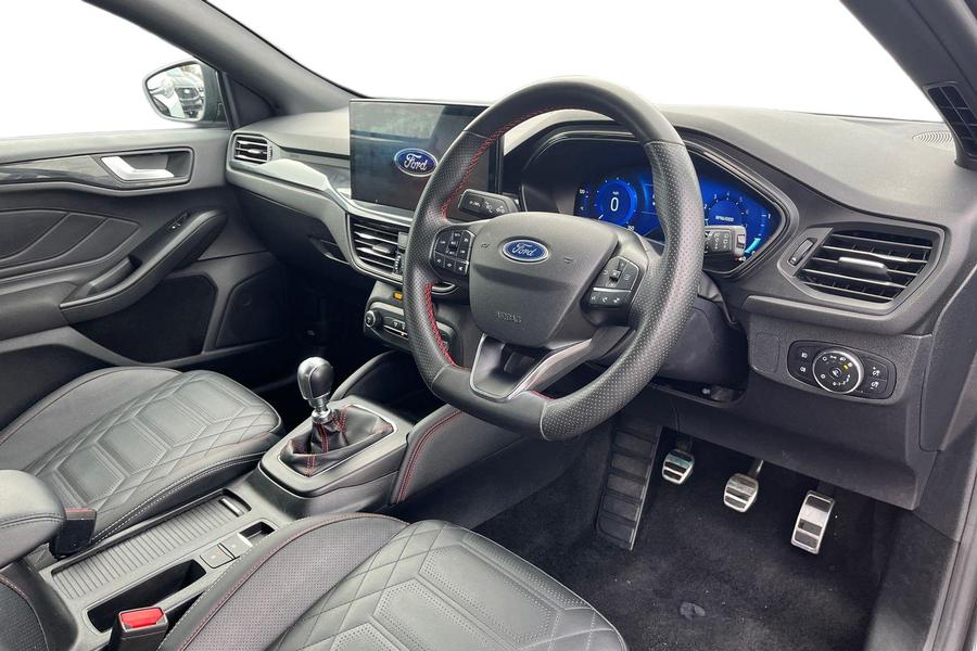 Ford FOCUS Photo autoimg-5029b62de10df6c24396284e27ab5f910b31c145.jpg
