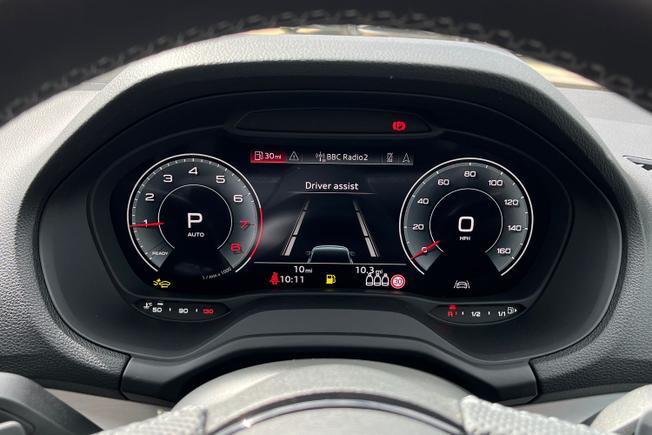 AUDI Q2 Photo 15