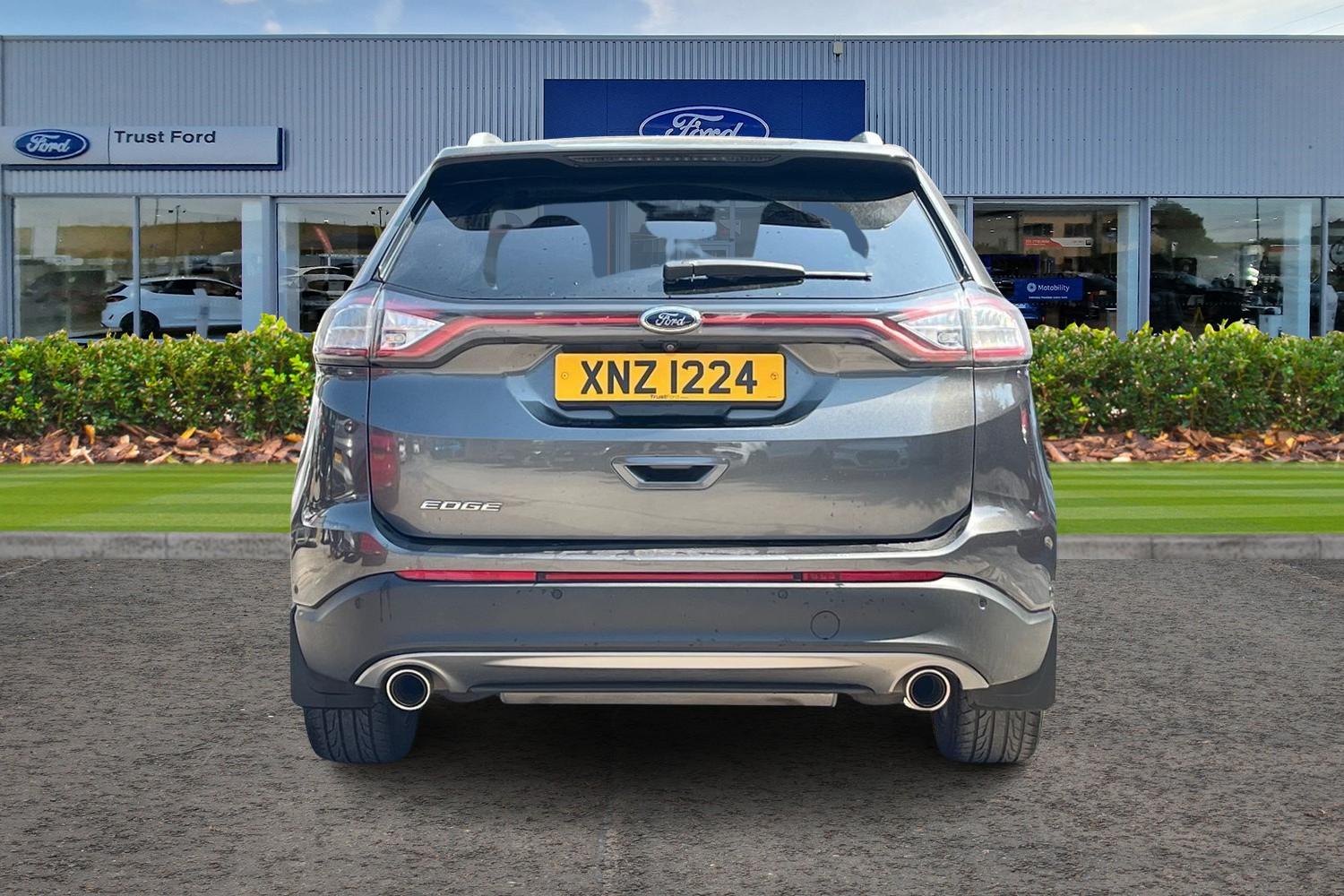 Ford EDGE Photo 6