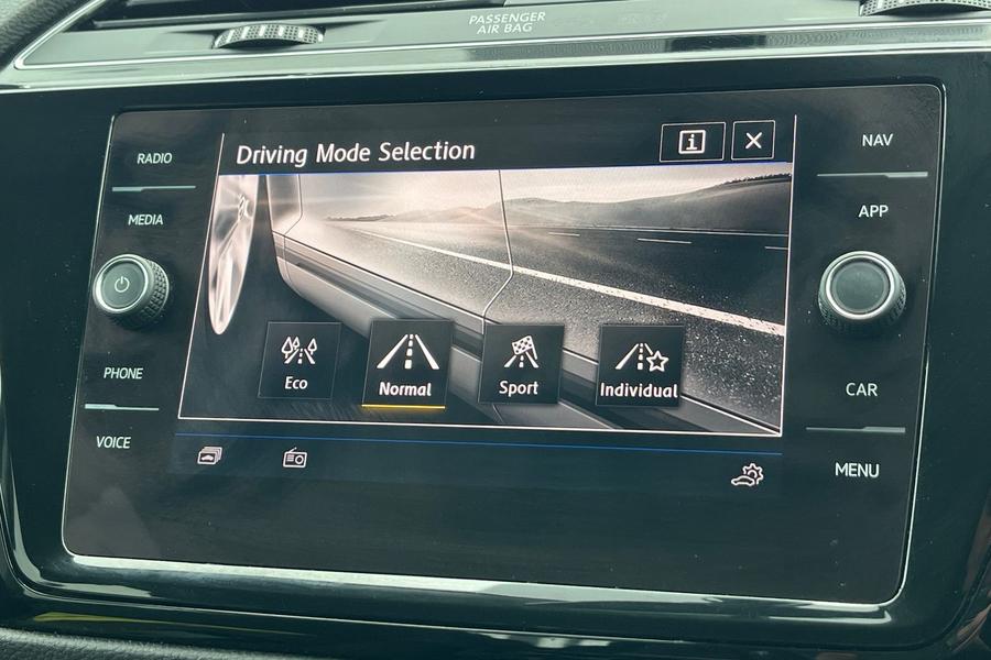 Volkswagen TOURAN Photo autoimg-5032925e68f9681fdf926bdf36cd69cfdfde8a72.jpg