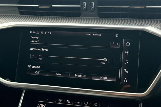 AUDI RS6 Avant Photo 57