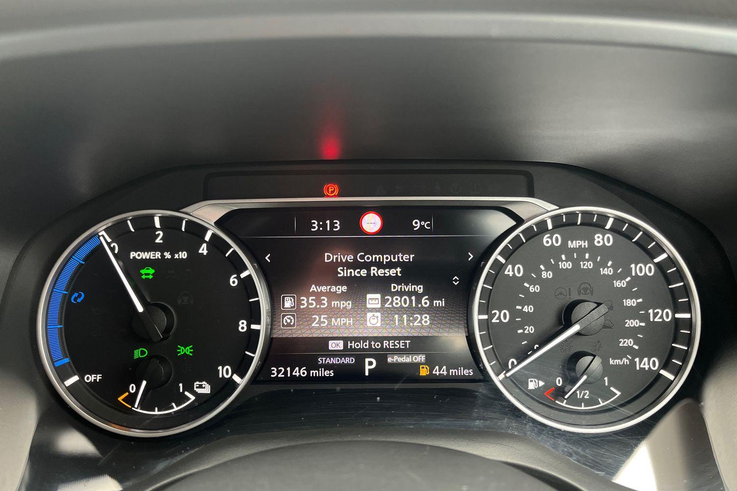 Nissan X-TRAIL Photo 12