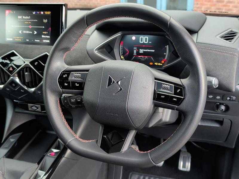 Used DS Automobiles DS 3 CROSSBACK KV70OLA 32