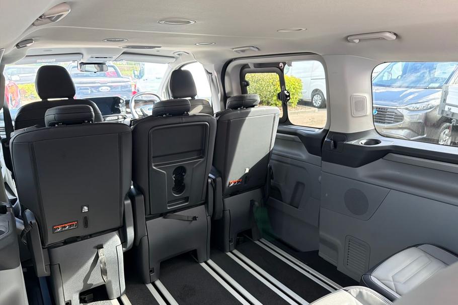 Used Ford TOURNEO CUSTOM 4