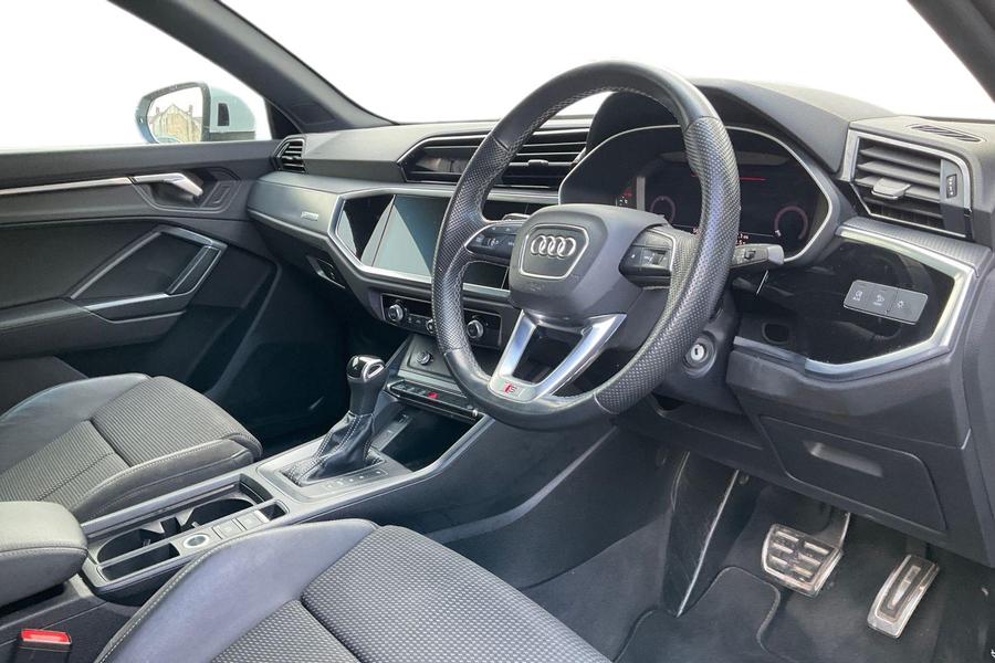 Audi Q3 Photo autoimg-5040933930e692524e690b57386ee6fe0b287998.jpg