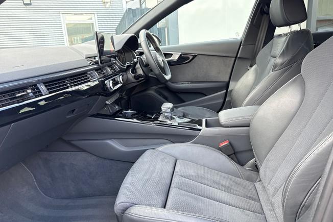 Audi A4 Avant Photo 43