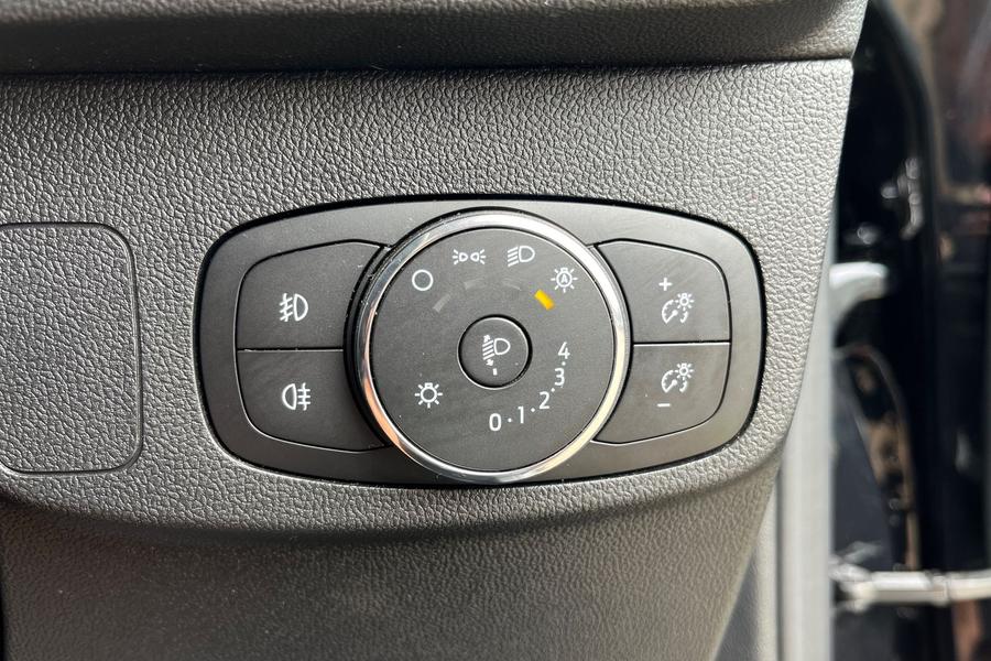 Ford Focus Photo autoimg-50414fe2201952fbe6e52feb9bdb0dc21cfcc573.jpg