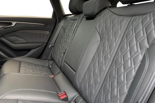 Audi A6 Allroad Photo 10