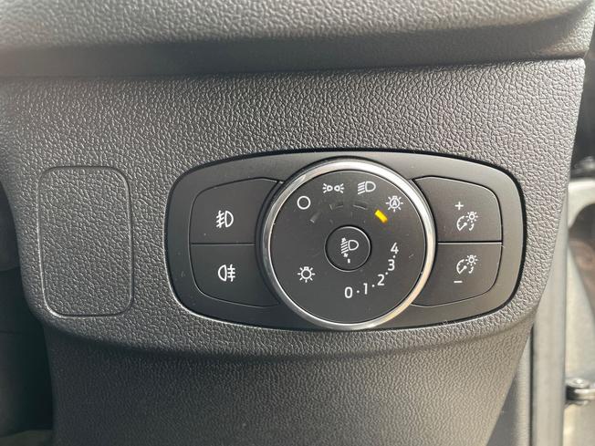 FORD Focus Photo 30