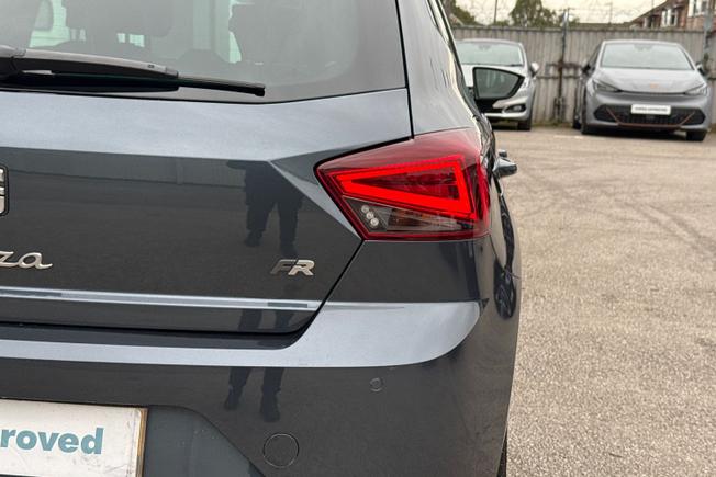 SEAT Ibiza Photo 18