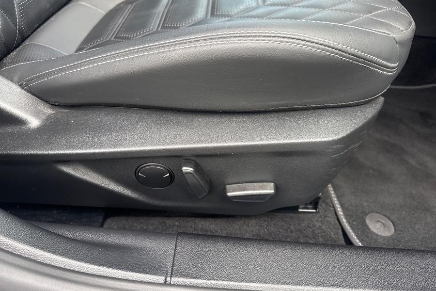 Ford FOCUS Photo autoimg-5047d5f6ac02fdbe9ef6132abff1287b9f06a141.jpg