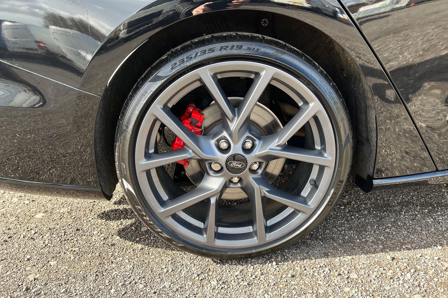 Ford FOCUS Photo 25