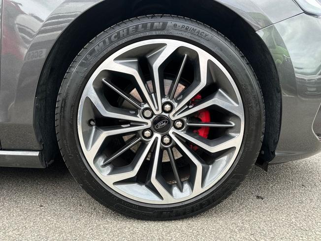 FORD Focus Photo 53
