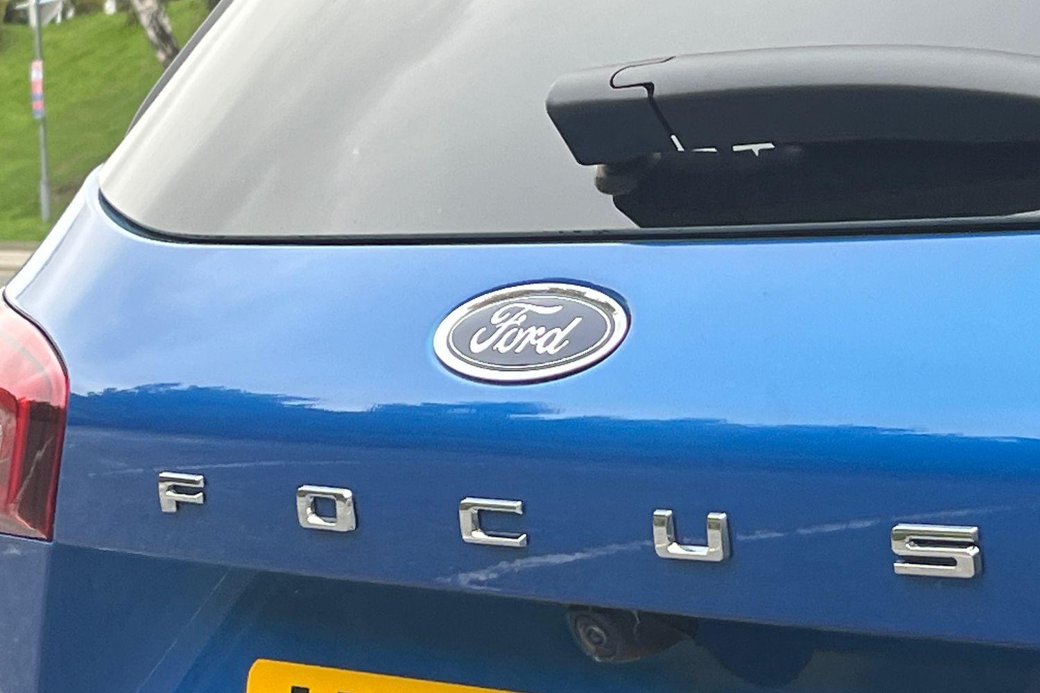 Ford Focus Photo 39