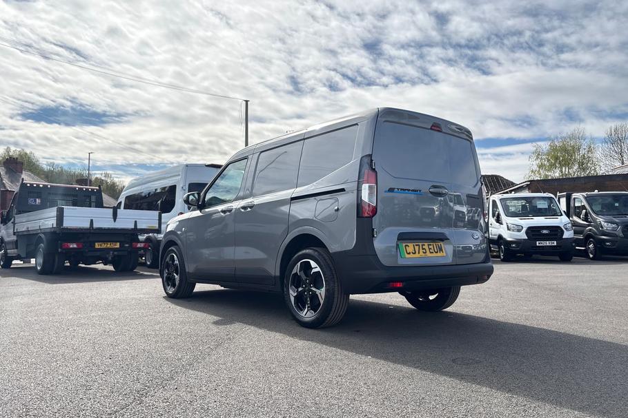 Used FORD E-TRANSIT COURIER CJ75EUM 35