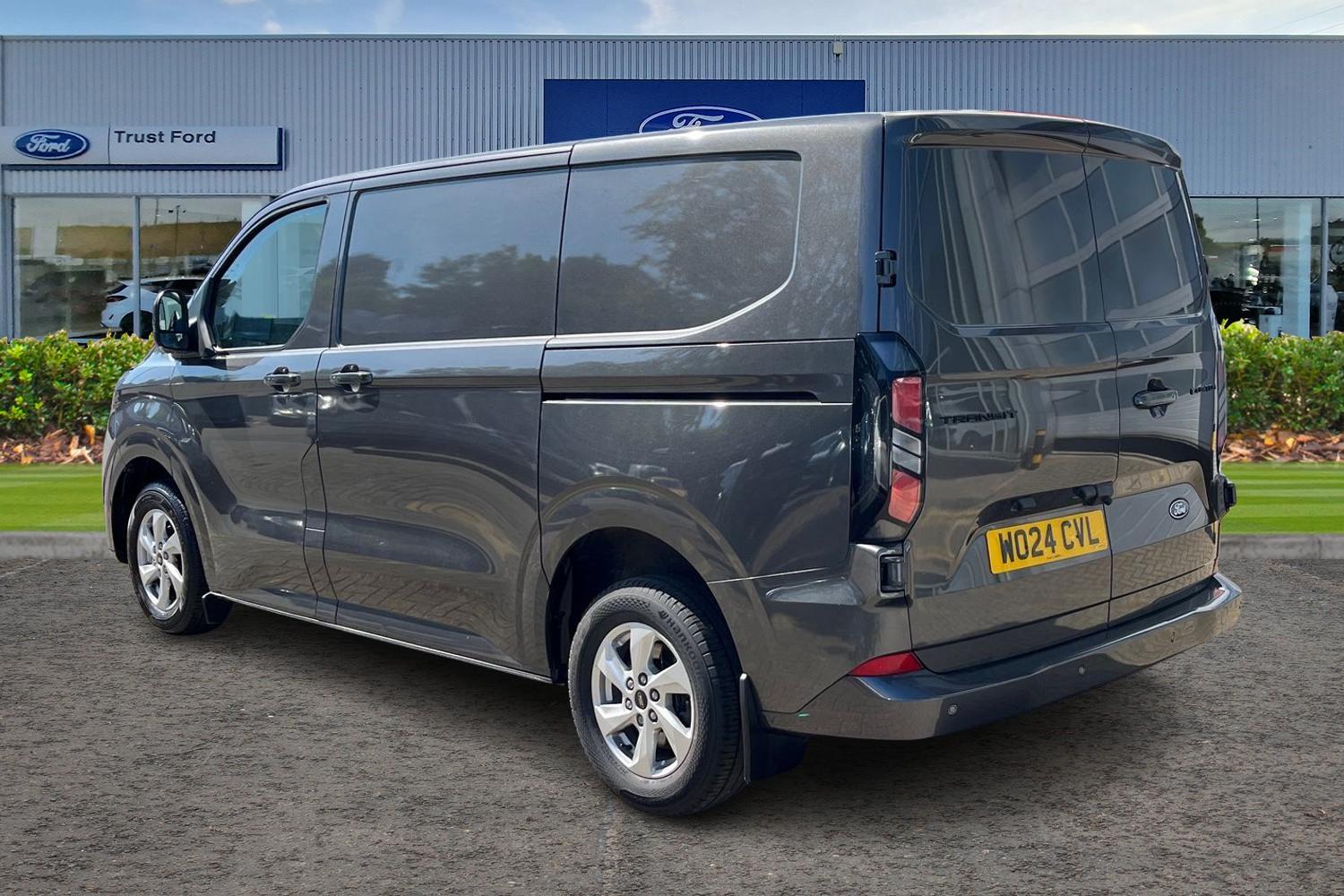 Ford TRANSIT CUSTOM Photo 1