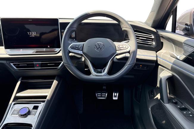 VOLKSWAGEN Tiguan Photo 11