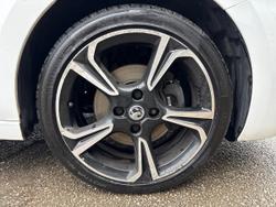 VAUXHALL CORSA Photo 5