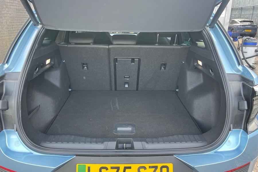 Ford Explorer Photo autoimg-505400e22abae6a803ef005fa567fb25b26a9e06.jpg