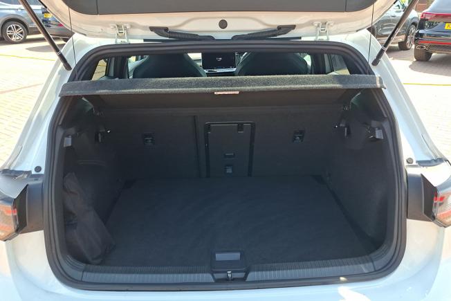 VOLKSWAGEN Golf Photo 12