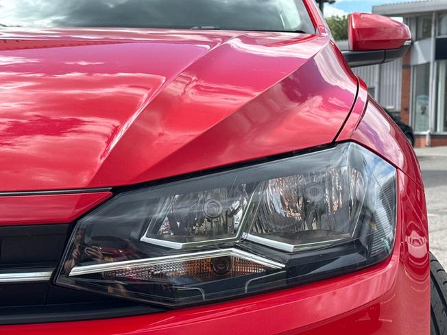 VOLKSWAGEN Polo Photo 25