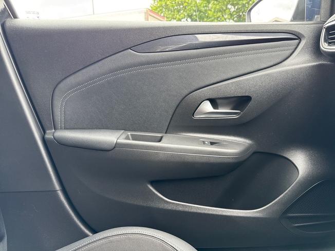 VAUXHALL Corsa Photo 58