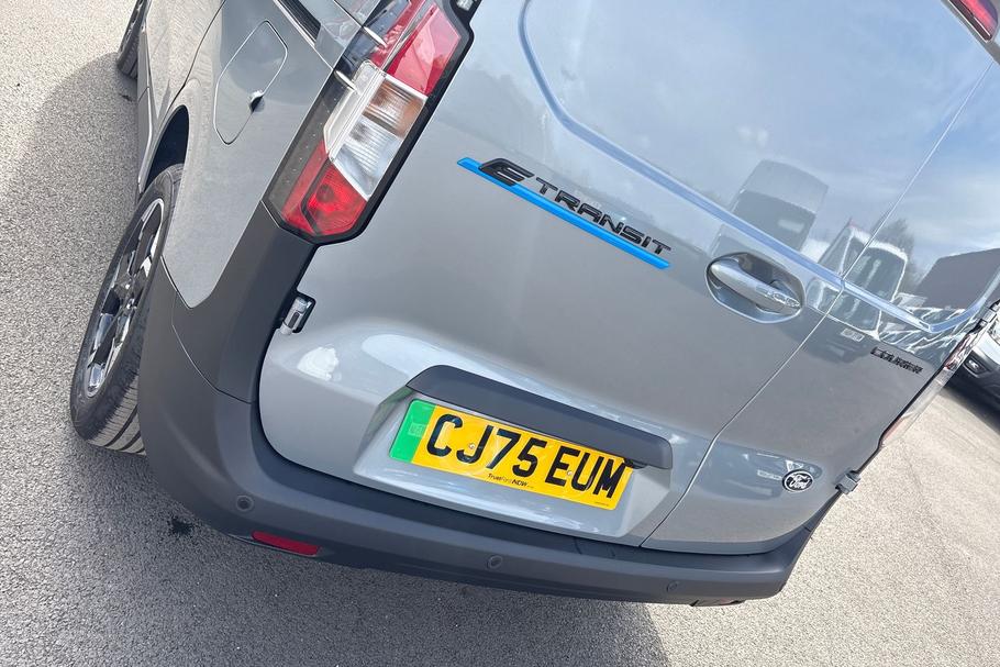 Used FORD E-TRANSIT COURIER CJ75EUM 39