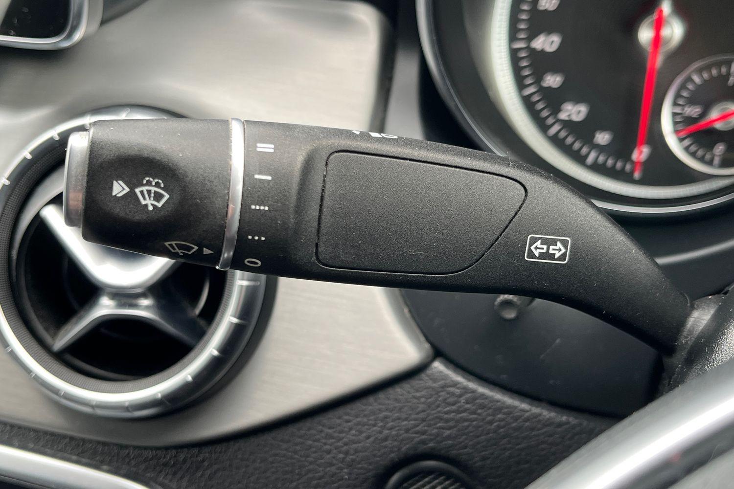 Mercedes-Benz CLA Photo 14