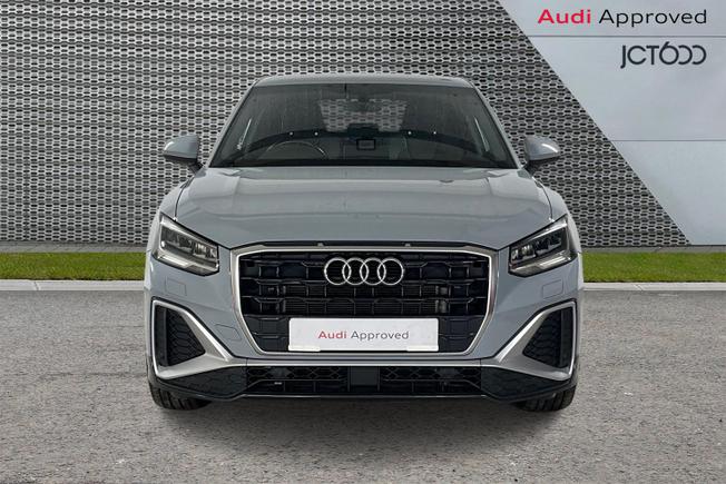 Audi Q2 Photo 8