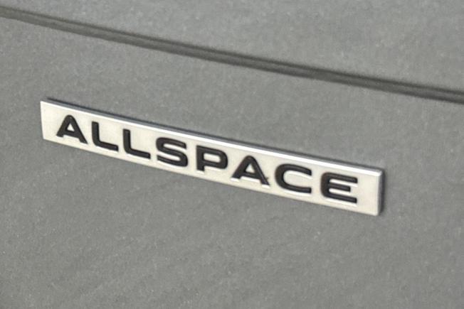 VOLKSWAGEN Tiguan Allspace Photo 35