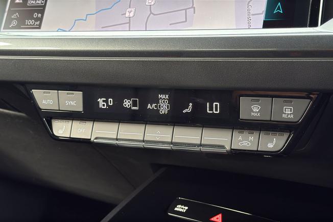 Audi Q4 e-tron Photo 25