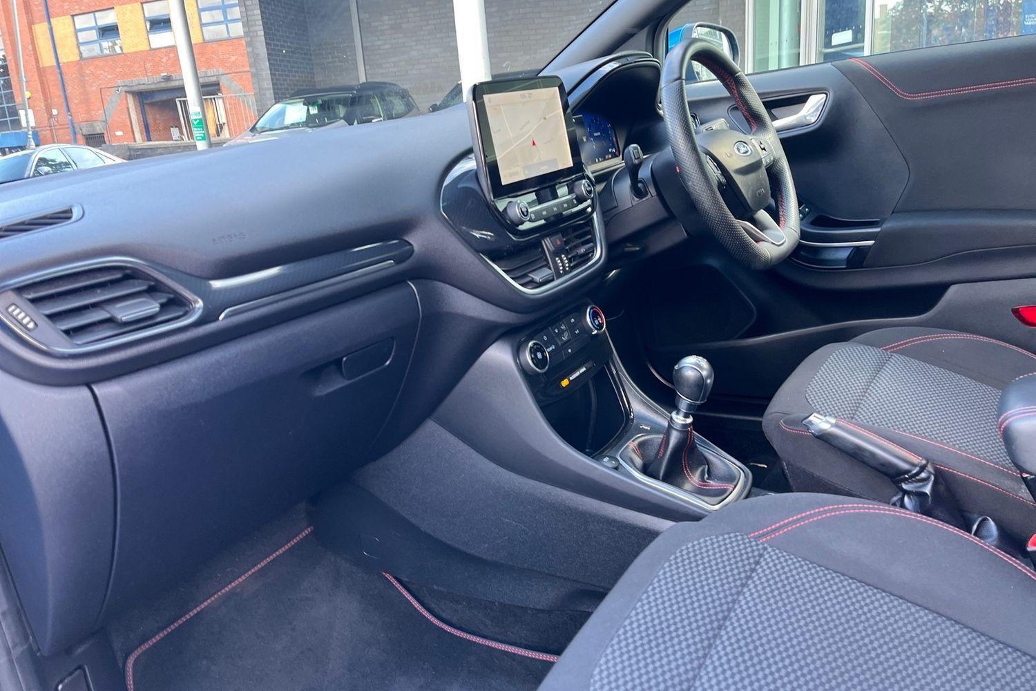 Ford PUMA Photo 17