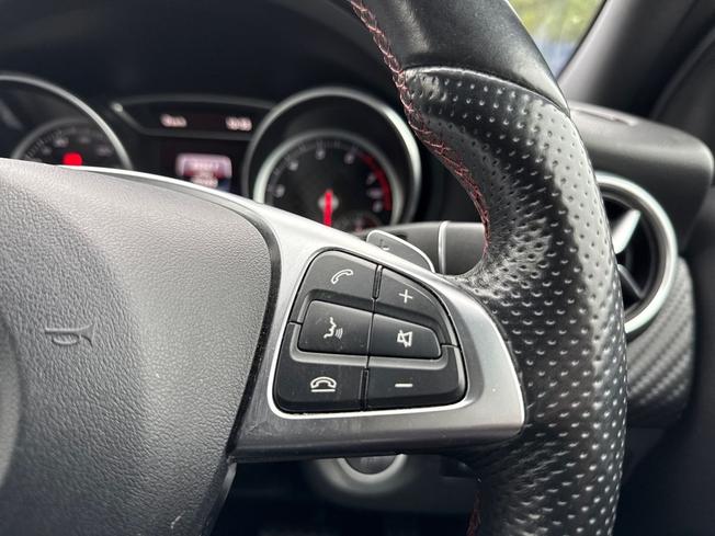 MERCEDES-BENZ A Class Photo 17