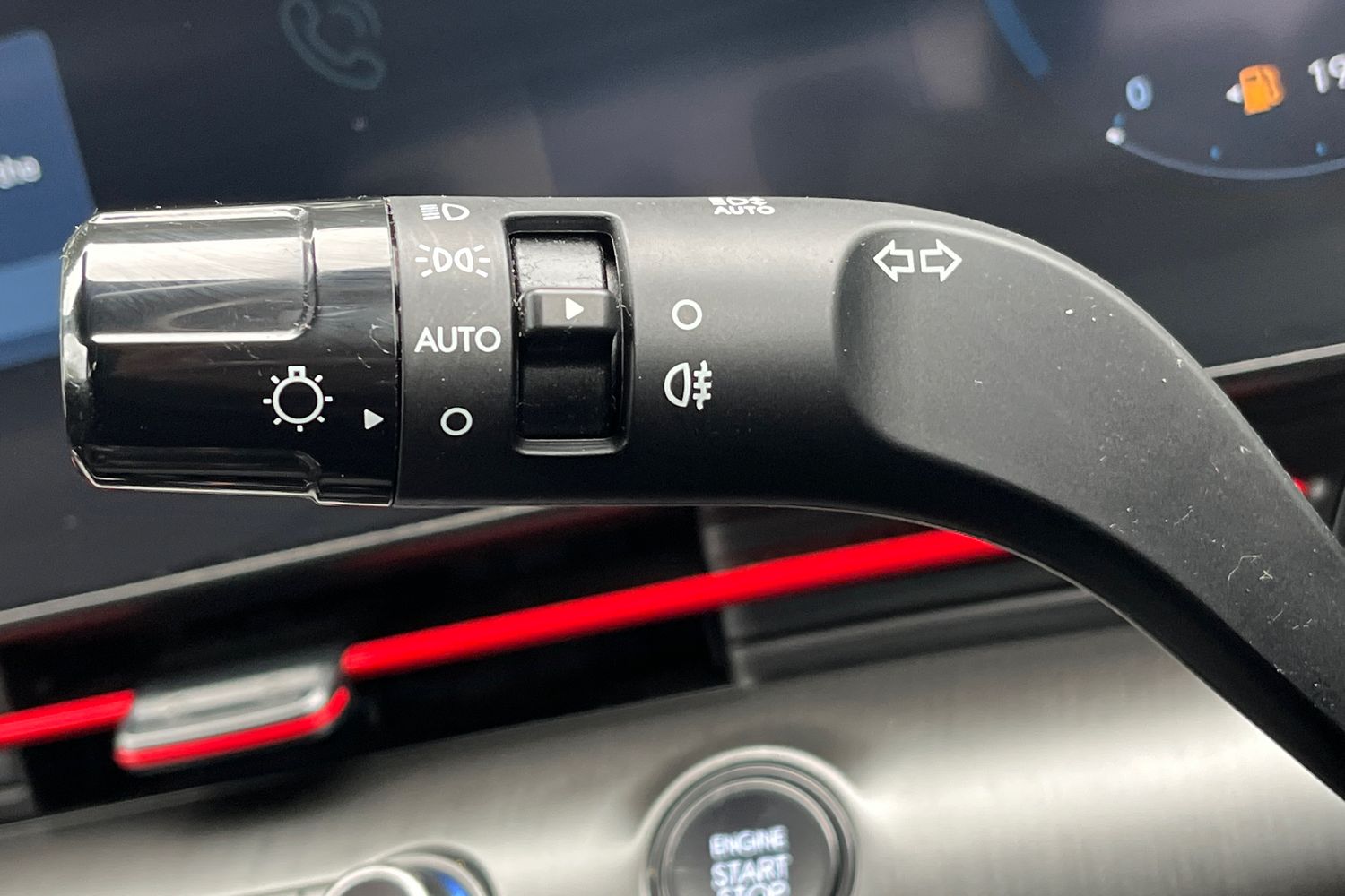Hyundai KONA Photo 13