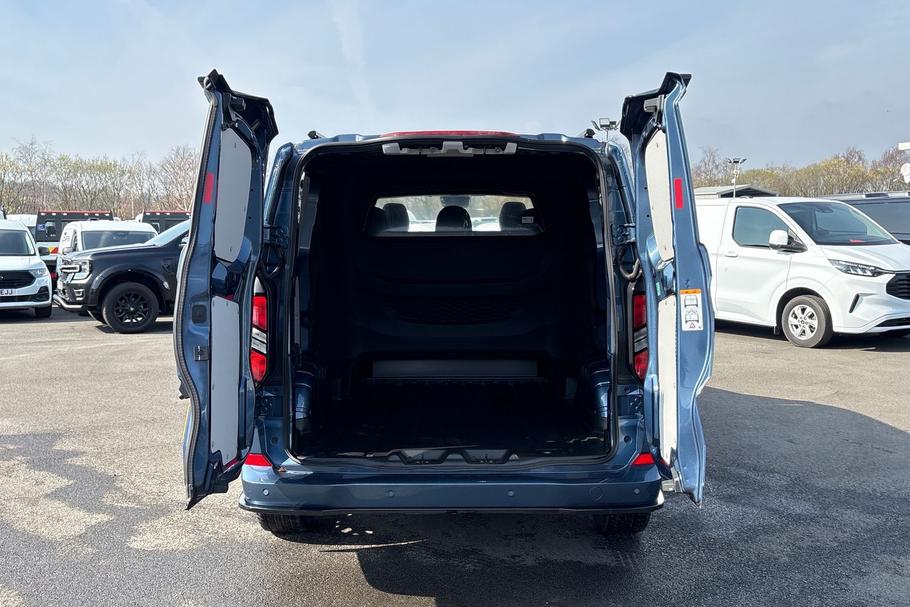 Used Ford TRANSIT CUSTOM YO25URK 6
